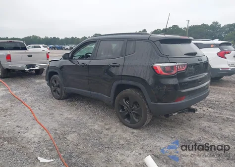 2018 Jeep Compass Altitude 4X4 z USA, uszkodzony, nr VIN 3C4NJDBB9JT456446